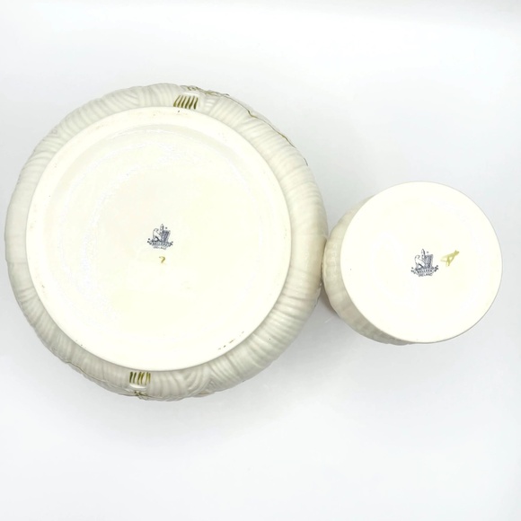 Belleek Pottery Four Leaf Clover Island Vase & Daisy Planter - Picture 7 of 13